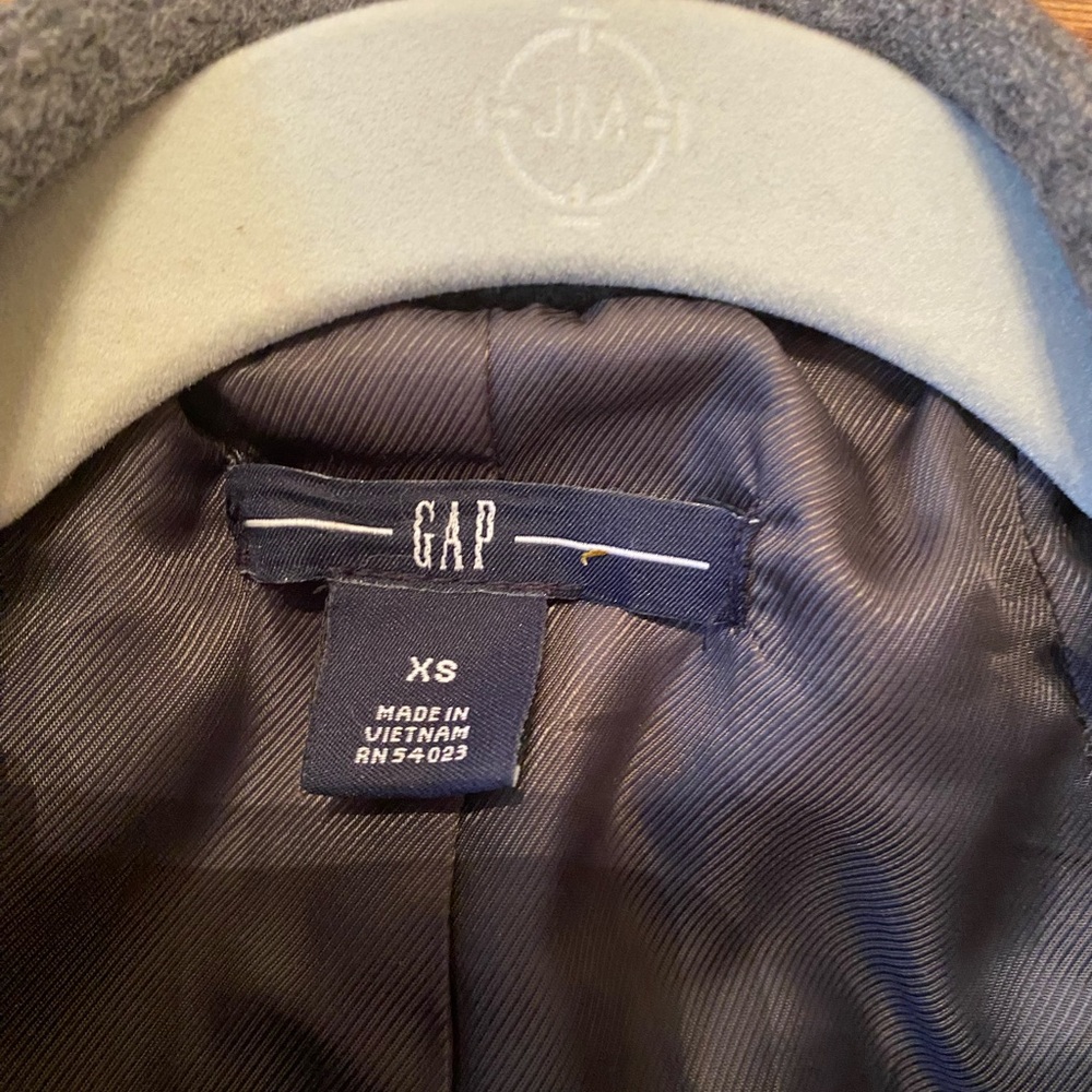 Gap Coat - image 2